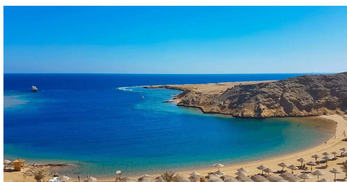 Hurghada to Giza Pyramids & Grand Egyptian Museum Tour 2